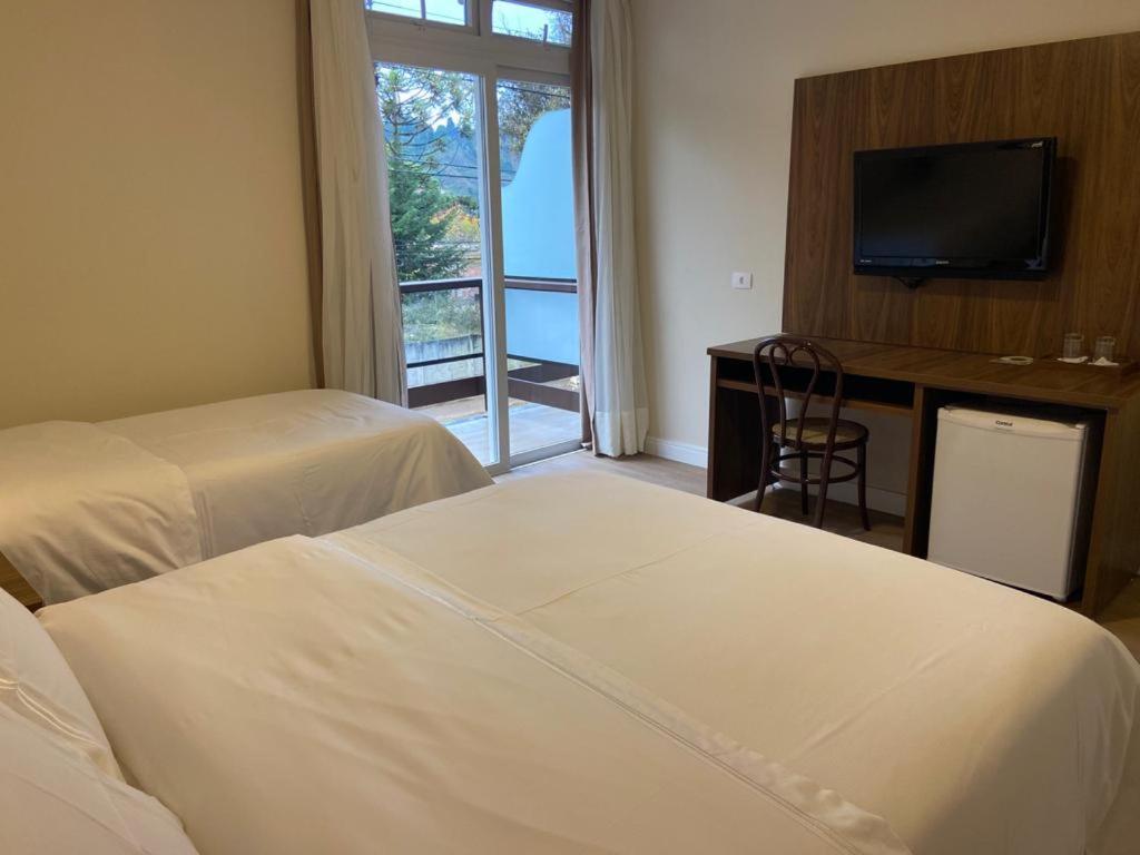 Chateau Hotel Campos do Jordão